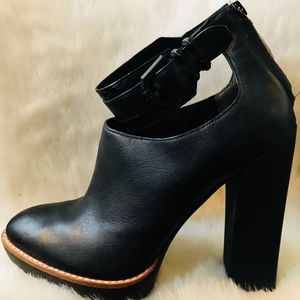 Kenneth Cole black leather booties